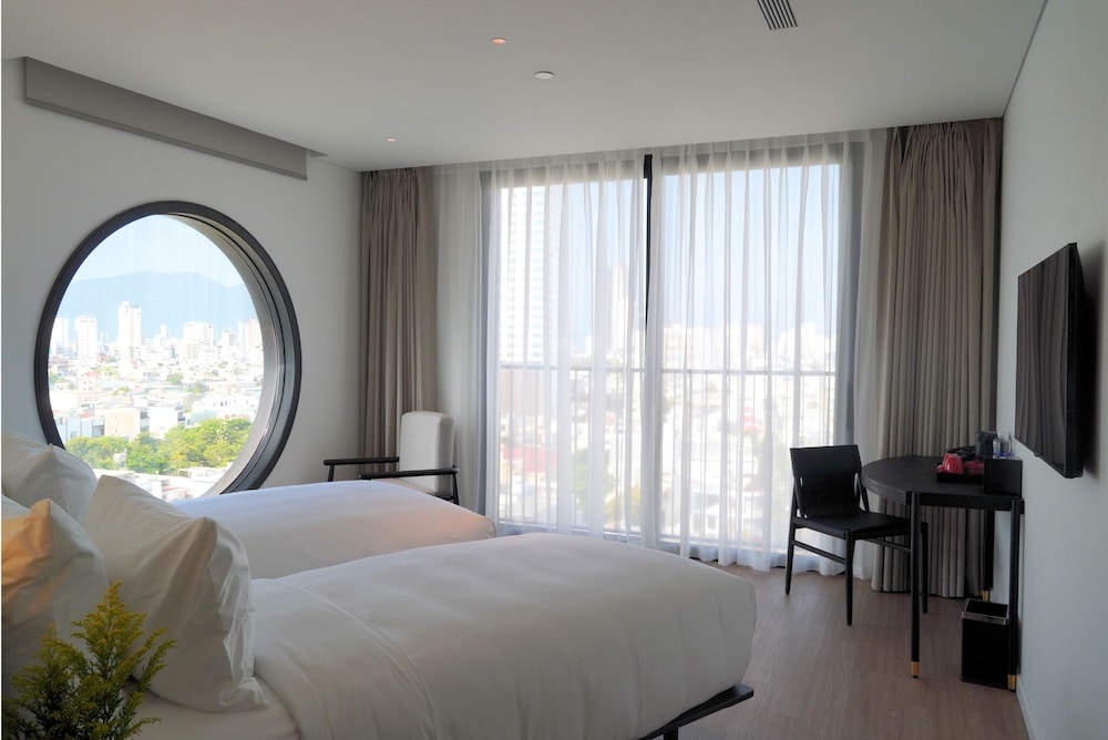 Deluxe City View