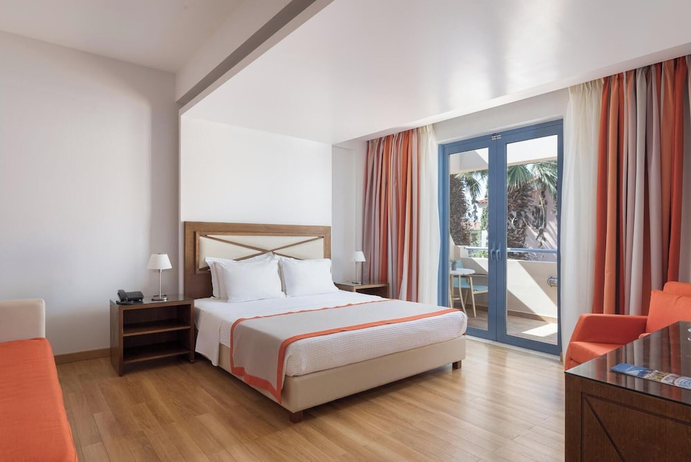 Superior Suite - Photo 1