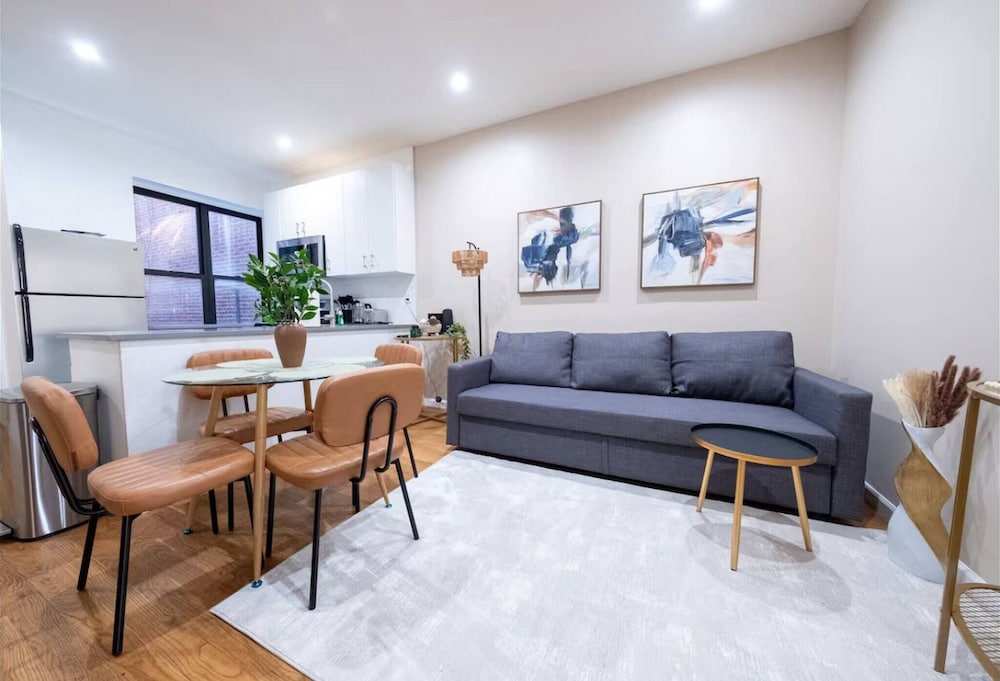 Apartment, 3 Bedrooms, City View photo 1