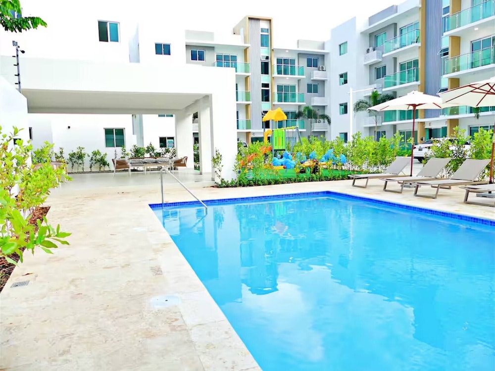 Apartment, 3 Bedrooms, Balcony, Pool View