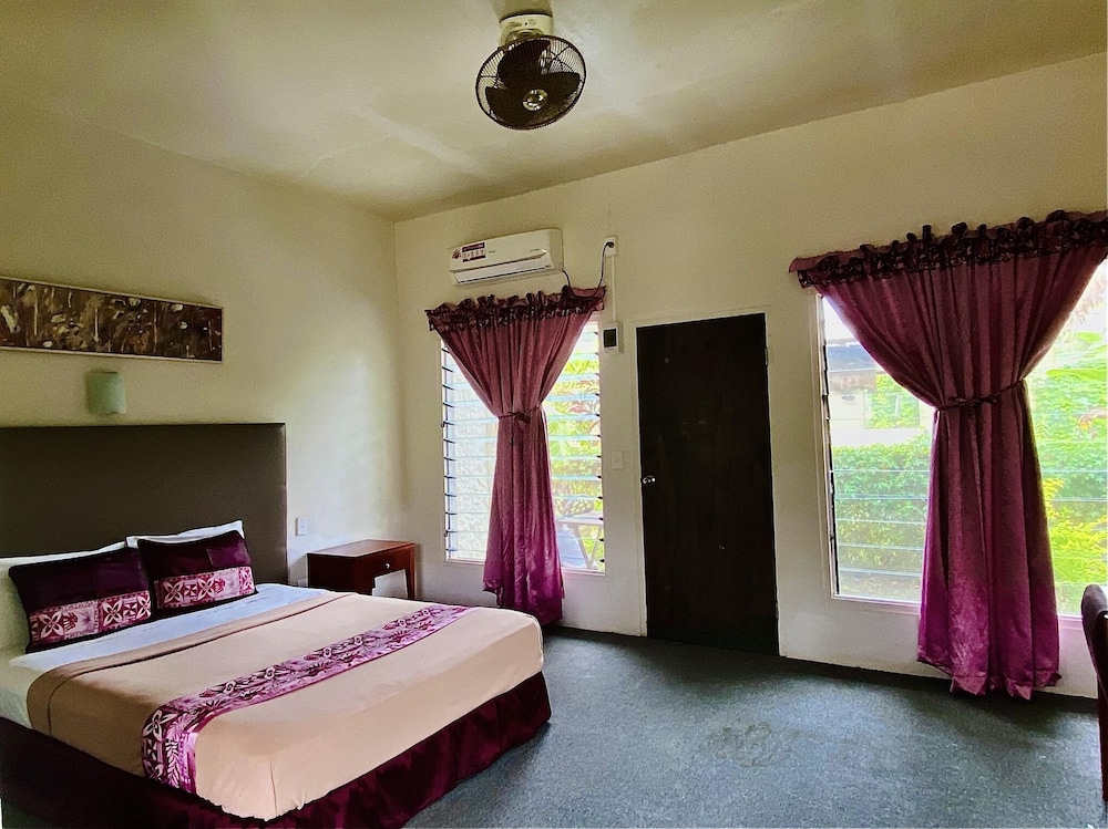 Deluxe Double Room (A/C)