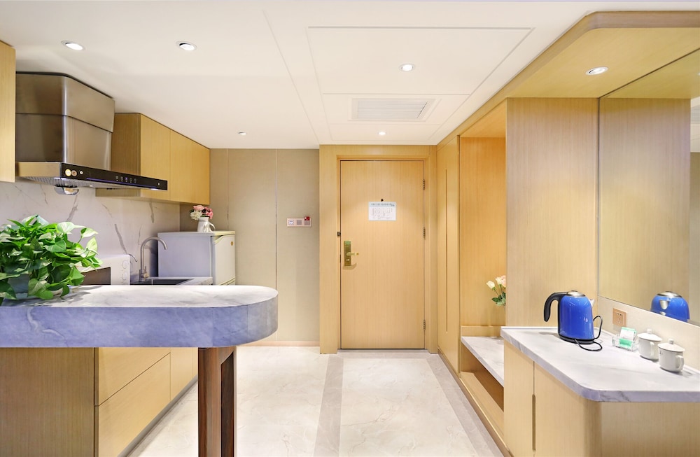 Deluxe Suite photo 2