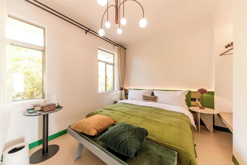 Standard Double Room, Garden View