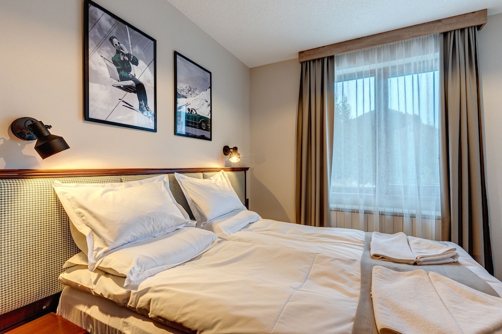 Apartment, 1 Bedroom, Fireplace, Mountain View