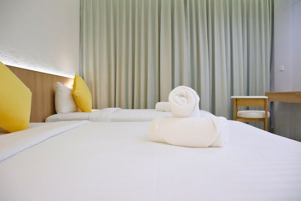 Premier Triple Room, Garden View - Photo 2