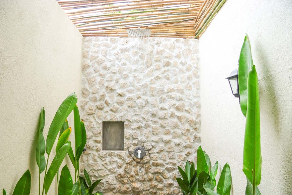 Signature Pool Villa photo 2
