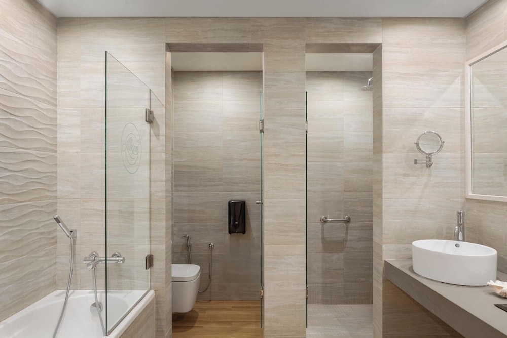 Superior Suite - Photo 3
