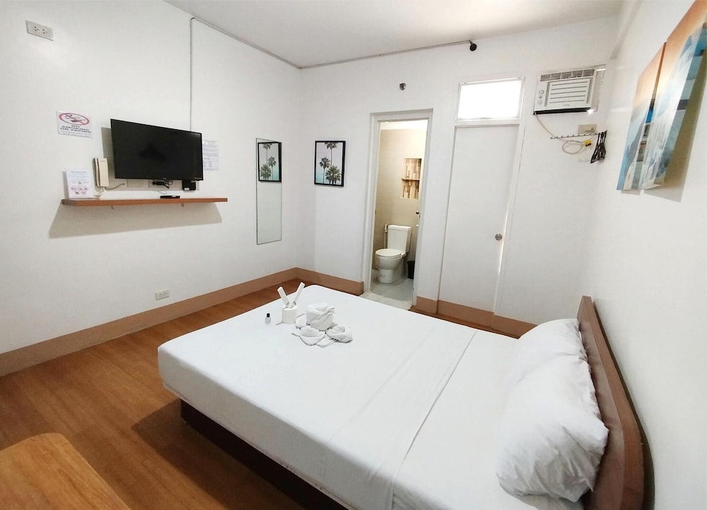 Standard Twin Room, Non Smoking, Balcony photo 3