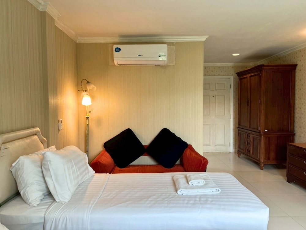 Standard Monet Twin Room photo 2