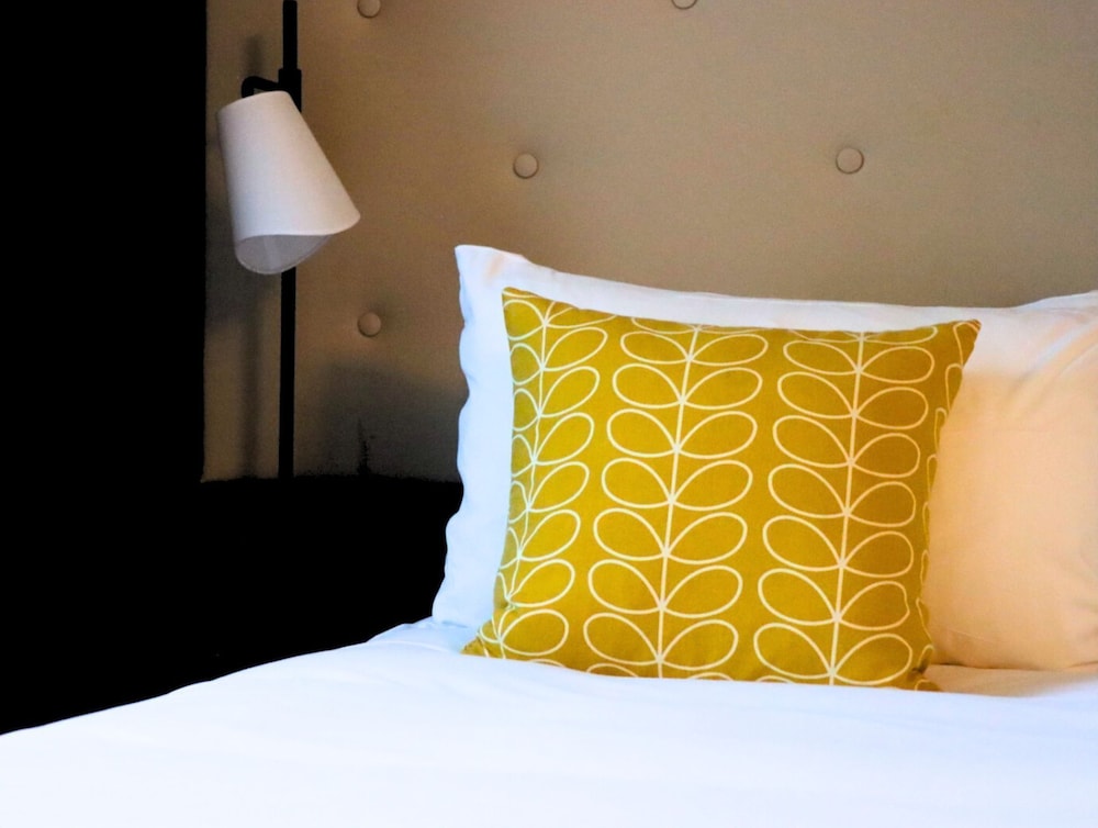 Standard Room, 1 Queen Bed - Photo 4