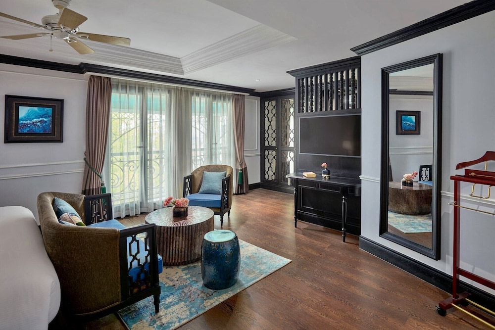 Grand Suite, Pool View