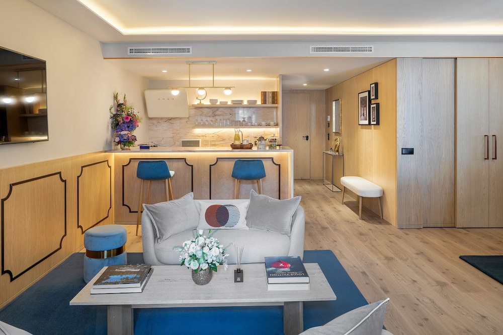 Signature Suite (Garden) - Photo 6