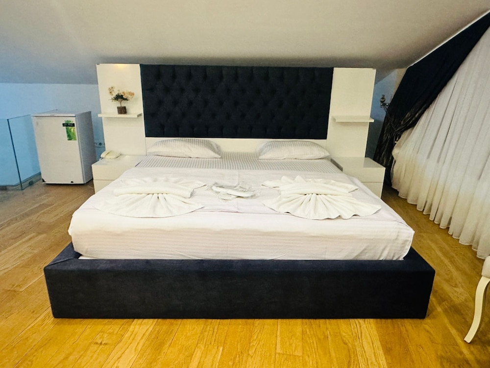 Superior Room, 1 Bedroom, Smoking, Sea View photo 2