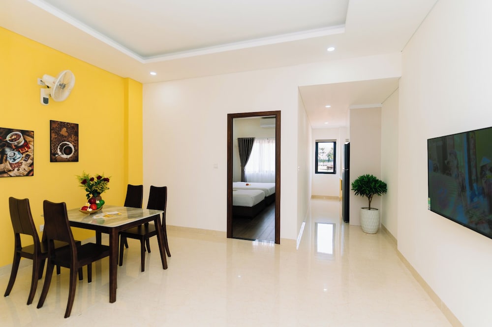 Family Triple Room, River View