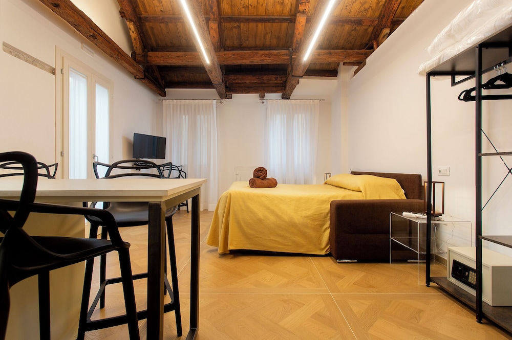 Loft, Terrace, Annex Building photo 3