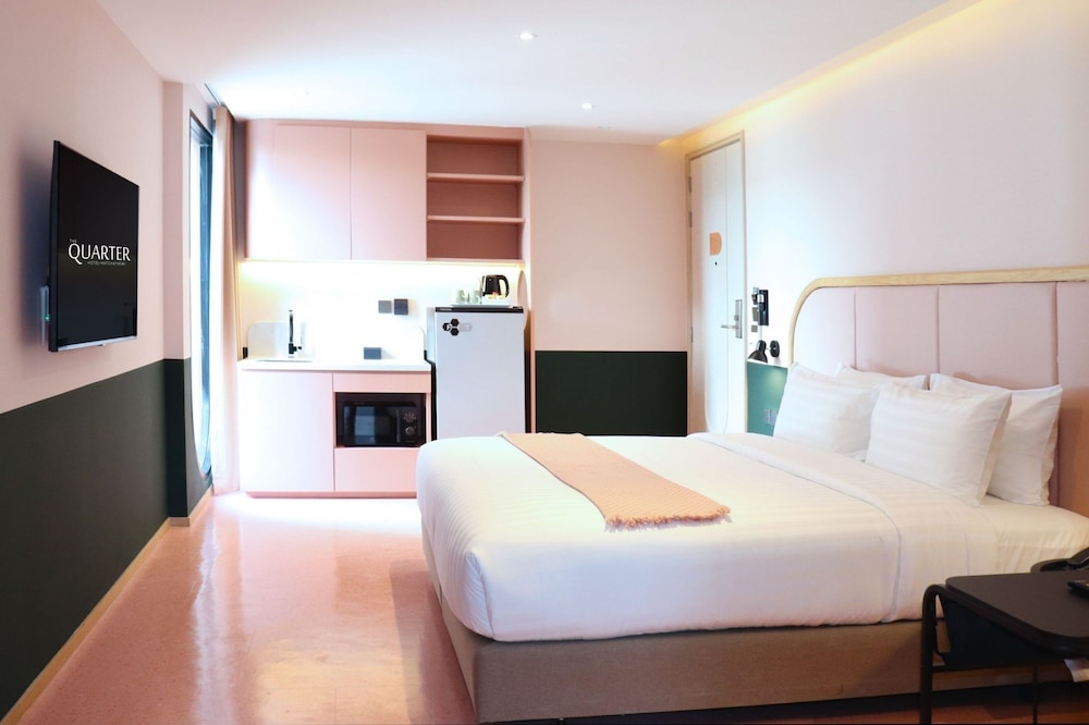Deluxe Double or Twin Room with Bathtub photo 2