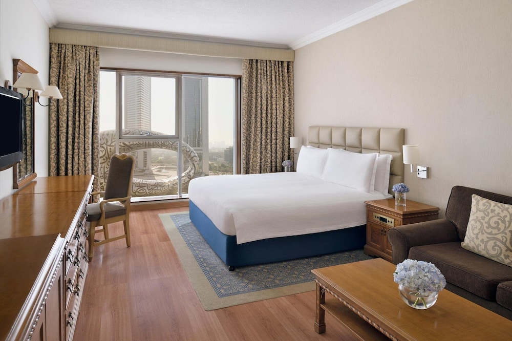 Club Room (with Sheikh Zayed Road View) photo 1