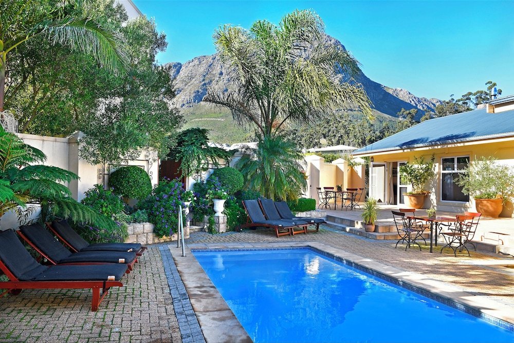 Luxury Villa, 3 Bedrooms, Pool Access, Mountain View photo 1