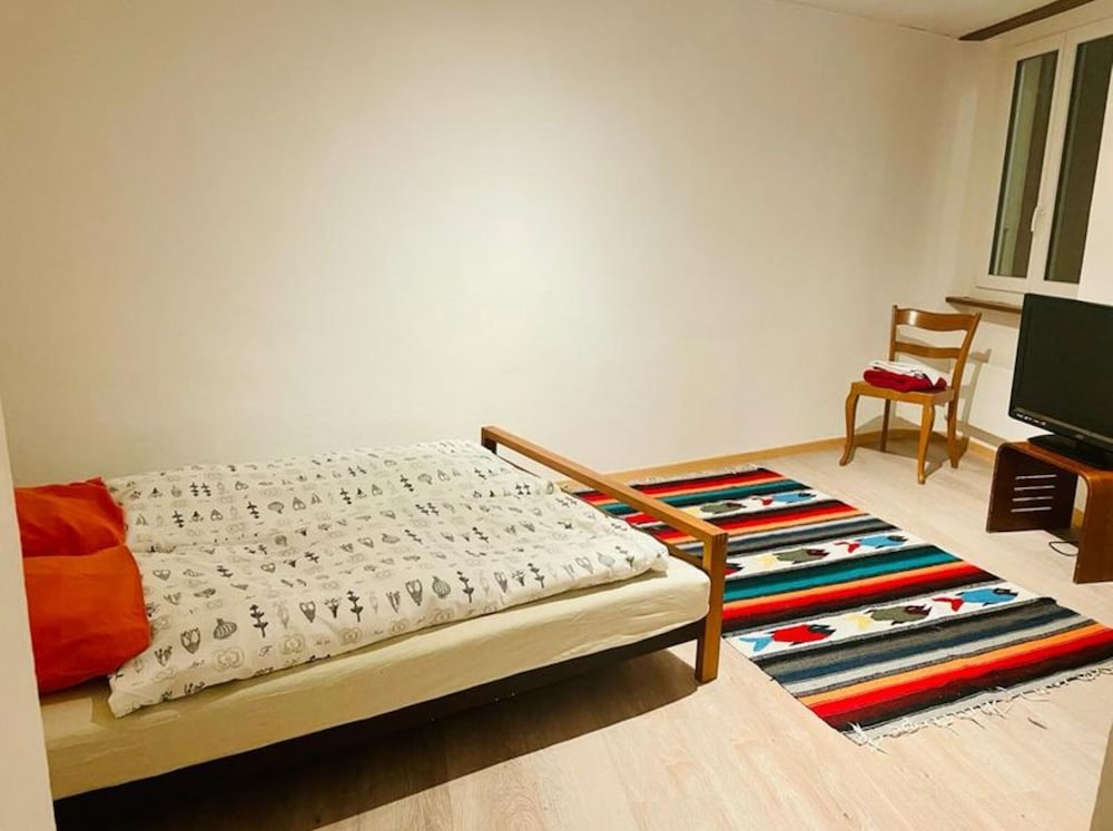 House, 2 Bedrooms, Smoking, Balcony