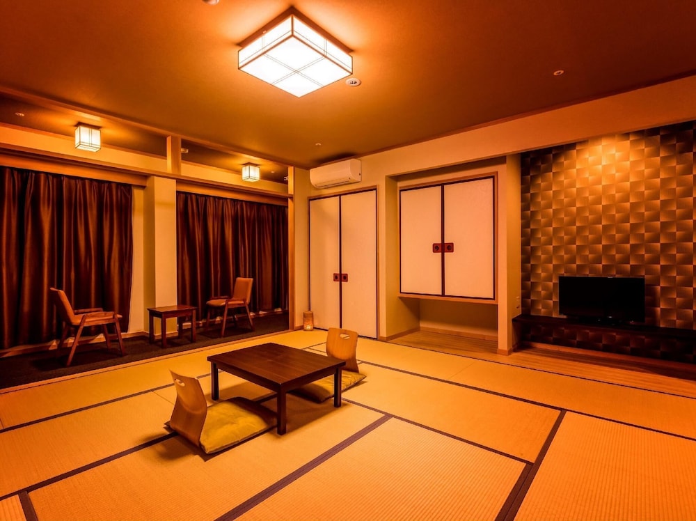 Superior Japanese Style 2-room Room without Bath (No View), Non-Smoking