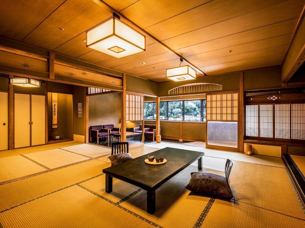 Superior Japanese Style Rooms 18 Tatami-mats, with Bath, Non-Smoking