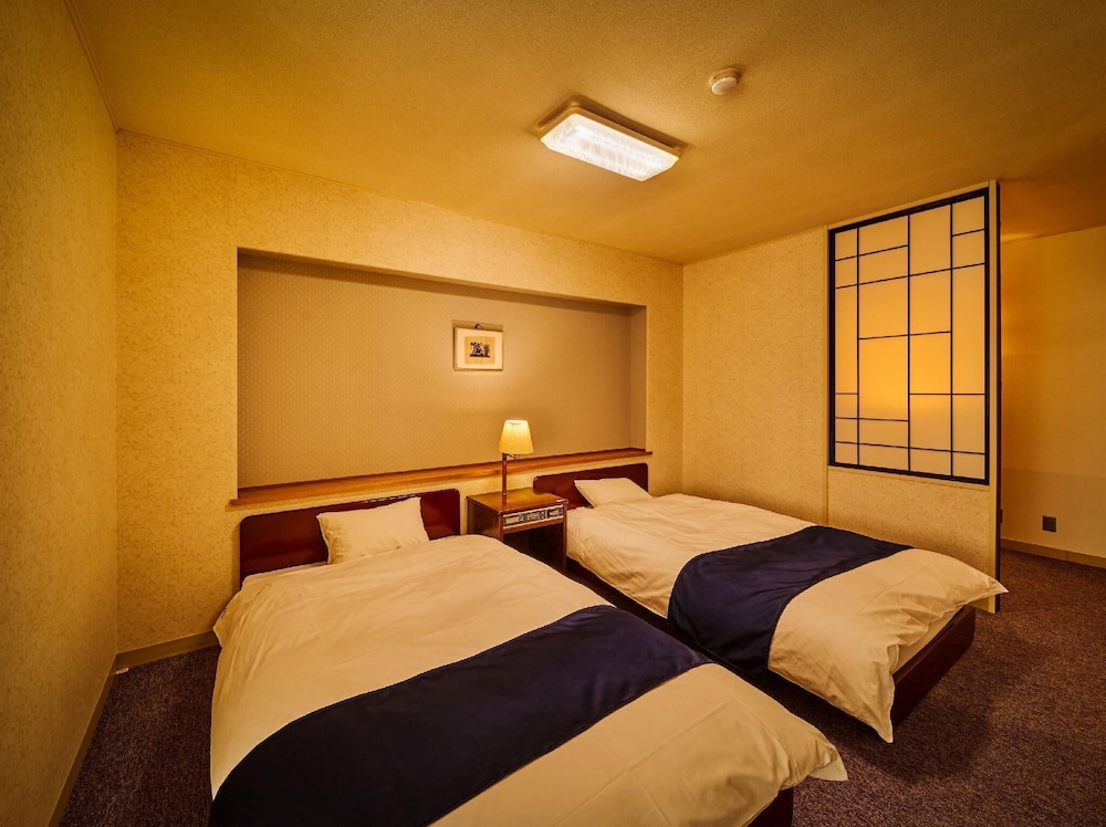 Superior Japanese Western Style Room with Bath (City/Night View), Non-Smoking photo 1