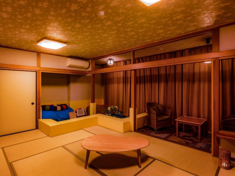 Standard Kids Japanese Style Room with Bath (No View), Non-Smoking