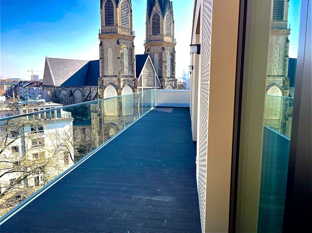 Presidential Penthouse, 3 Bedrooms, Patio, City View