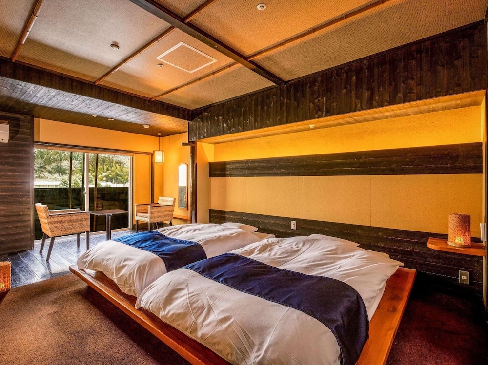 Superior Japanese Western Style with Bath, Non-Smoking