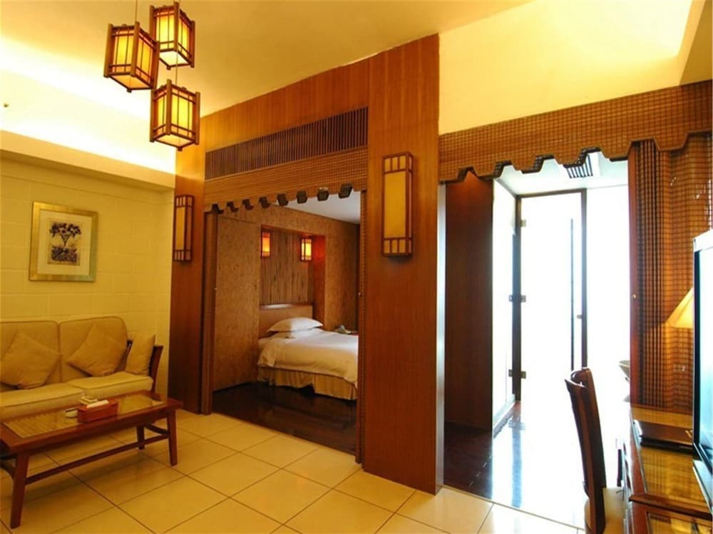 Deluxe Suite photo 3