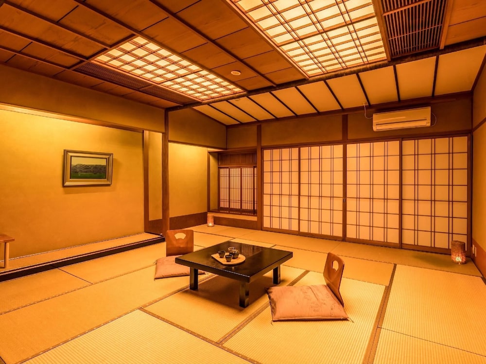Standard Japanese Style Room 15 Tatami-mats with bath, Non-Smoking photo 1