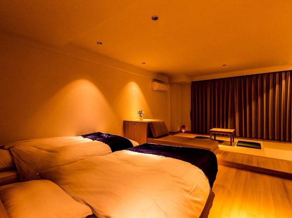 Standard Japanese Western Style Room for 3 people without Bath, Non-Smoking photo 1