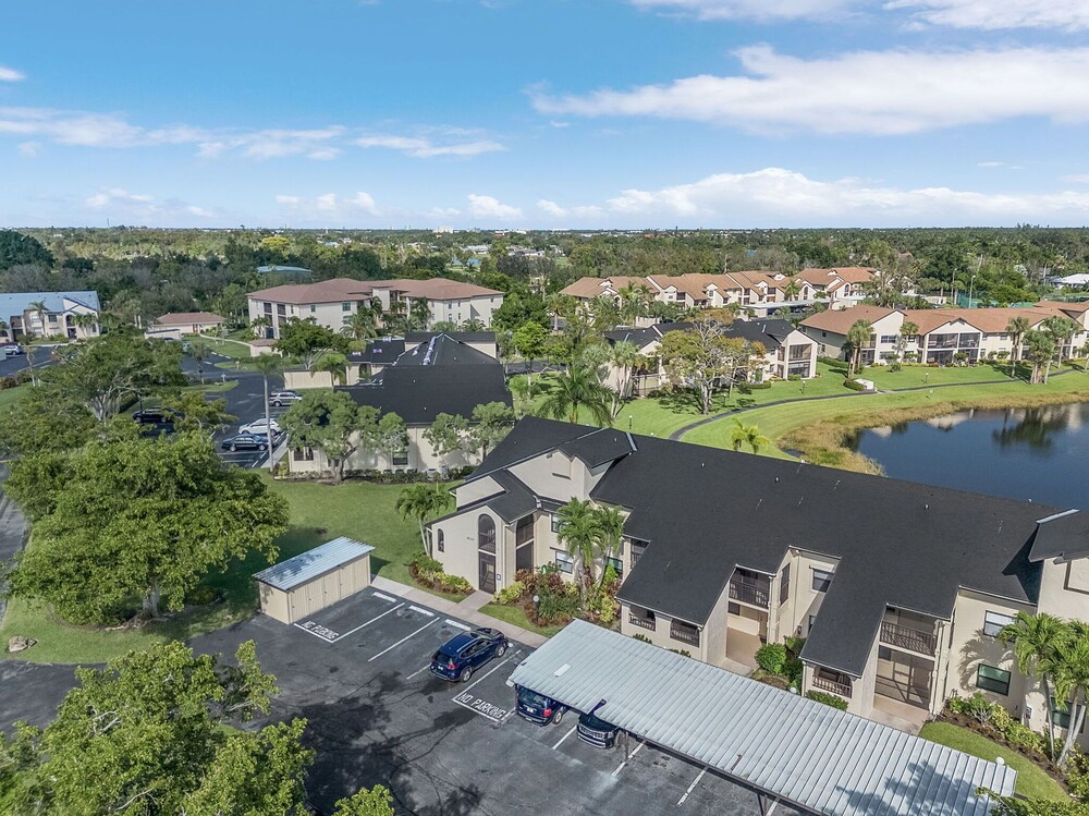 Club at Crystal Lake Serenity in Fort Myers, Φωτογραφία 20
