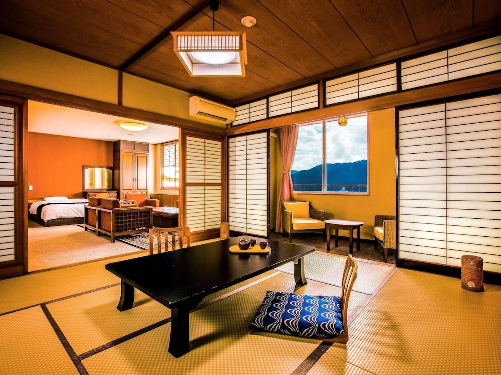 Suite Japanese Western Style with Bath, Non-Smoking