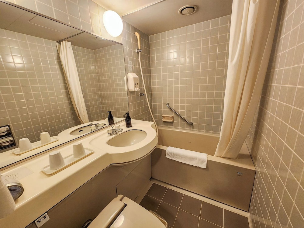 Standard Twin Room, Smoking photo 3