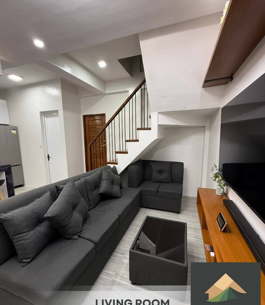 House, 2 Bedrooms, Smoking, Patio photo 1