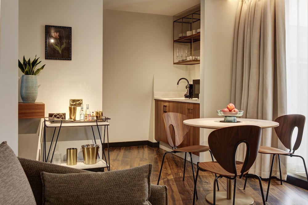 Superior Studio Suite photo 3