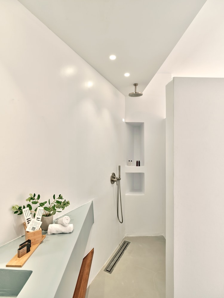 Omikron Villa photo 3
