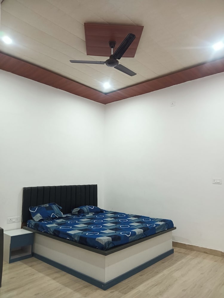 Superior Double Room, City View