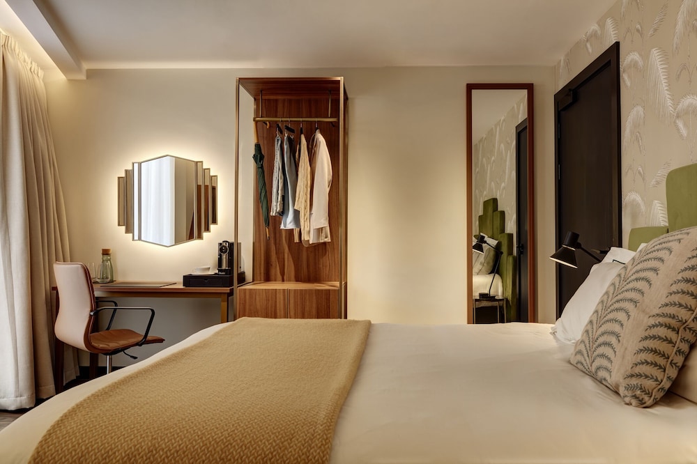 Classic Double Room Single Use photo 3