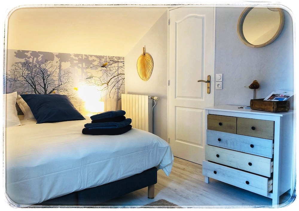 Classic Double Room, Pool View photo 1
