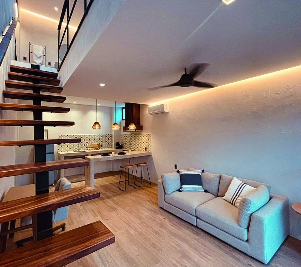 Senior Duplex, 1 Bedroom, Pool View