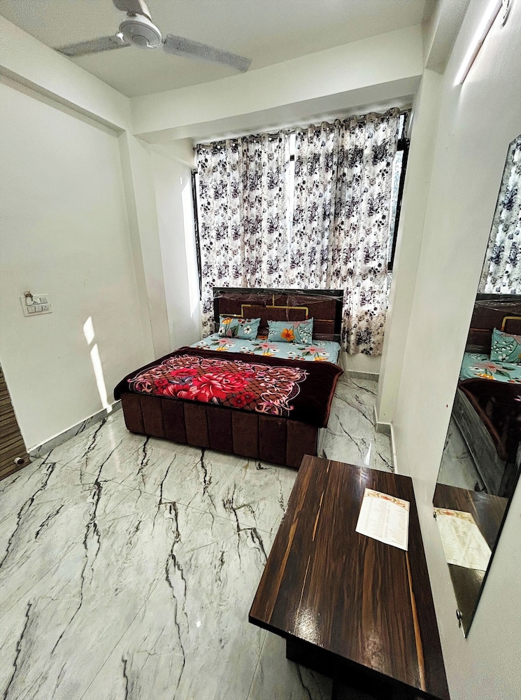 Deluxe Double Room, City View