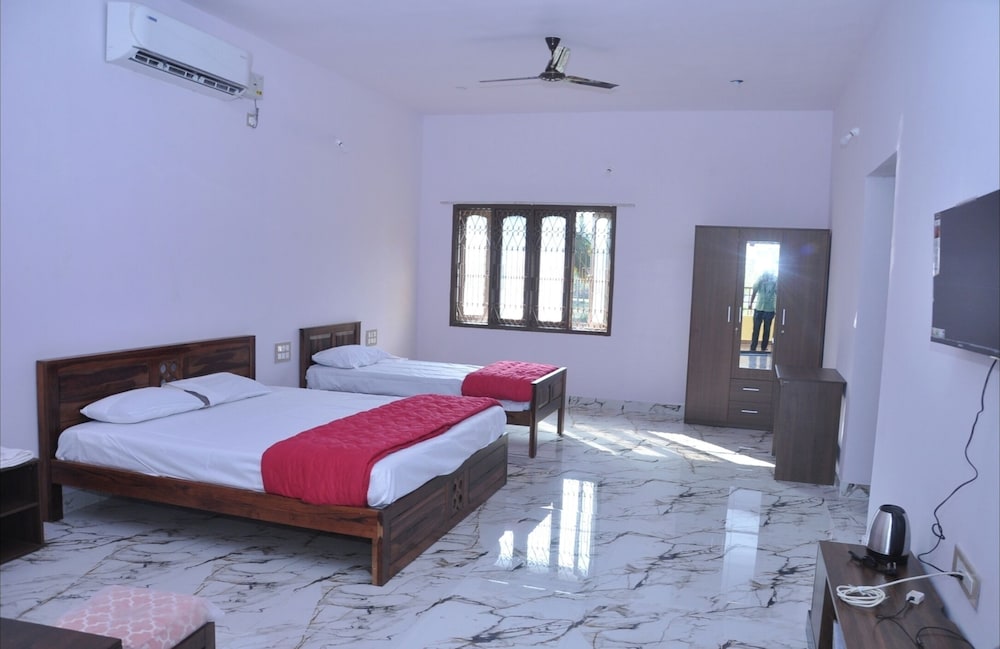 Elite Room