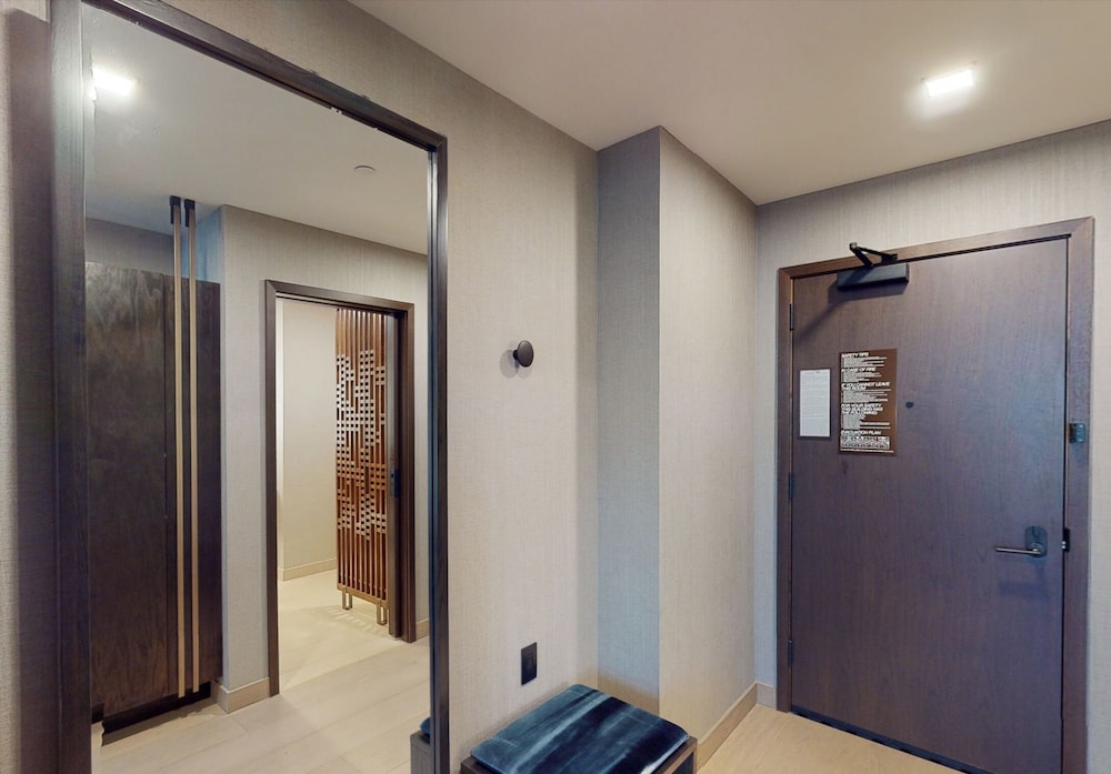 Executive Room, 2 Queen Beds - Photo 4