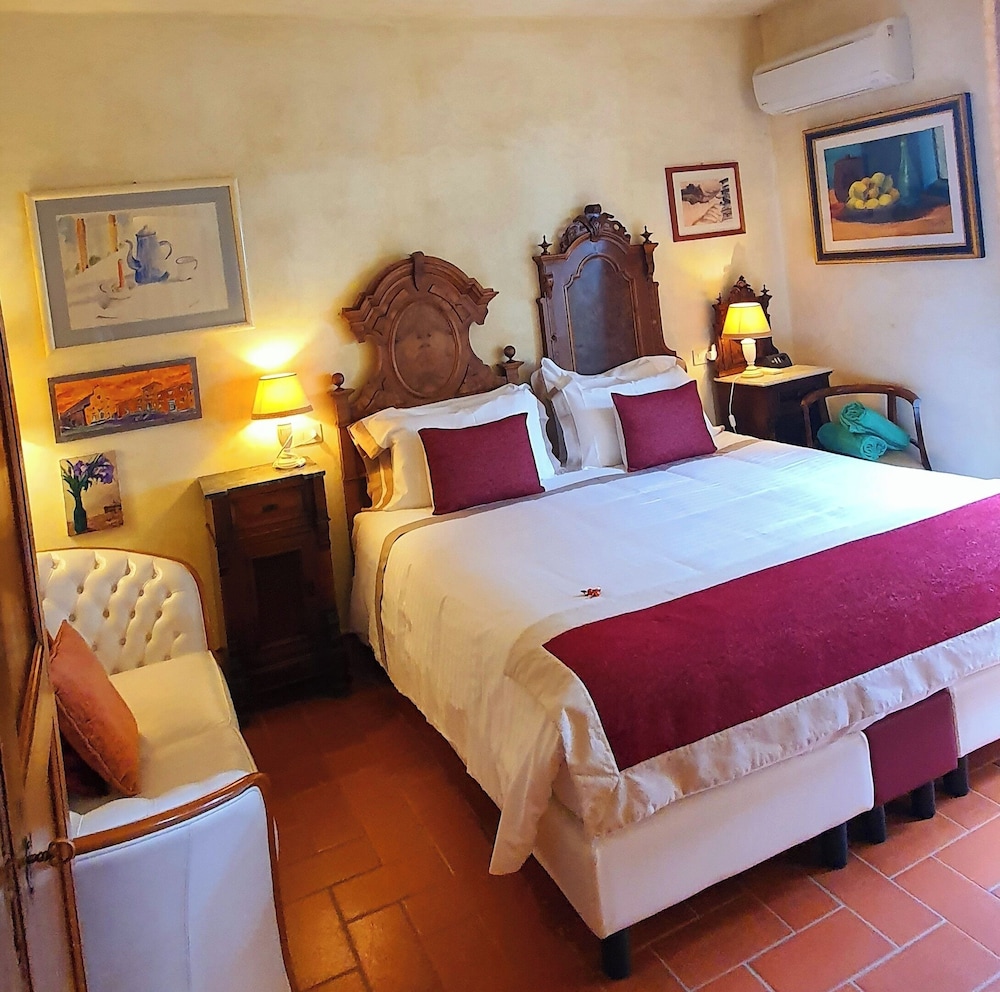 Comfort Room, Garden View, Ground Floor photo 2