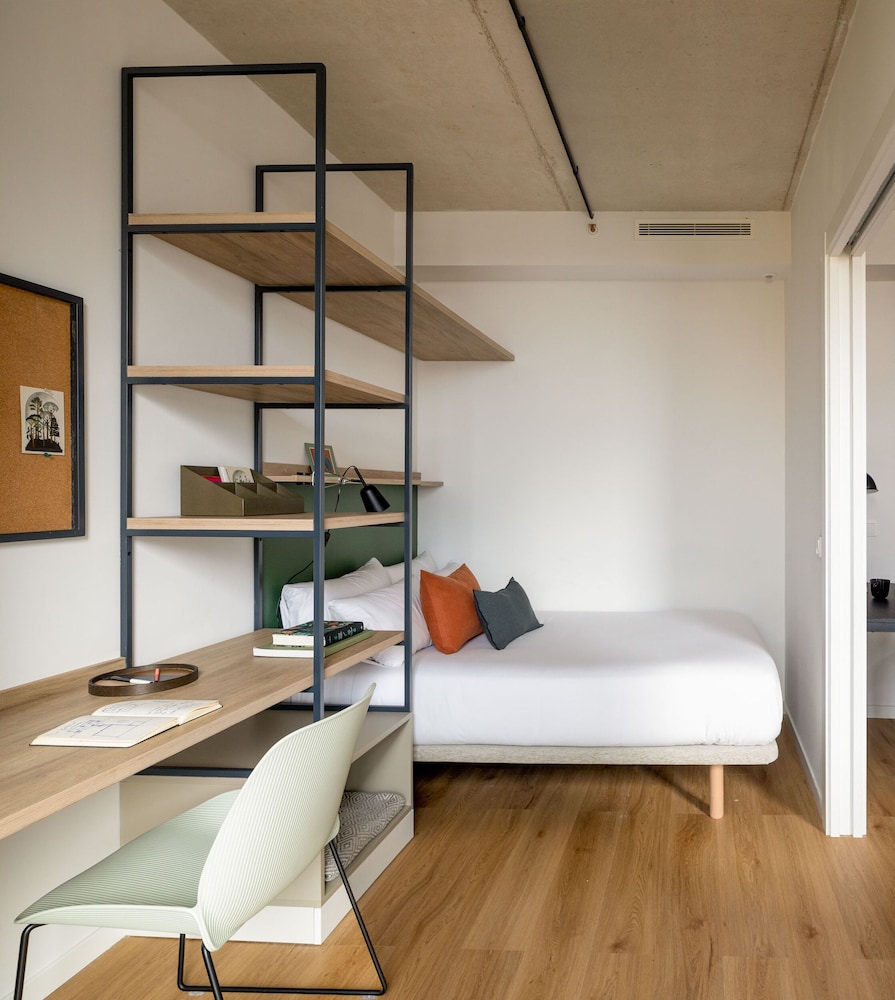 Quadruple Room - Photo 7