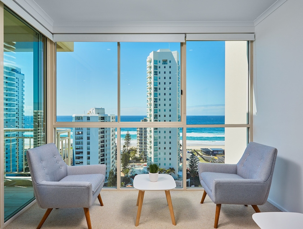 One Bedroom Ocean View Superior Apartment - Photo 14