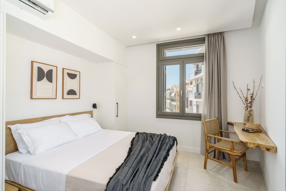 Executive Suite, City View