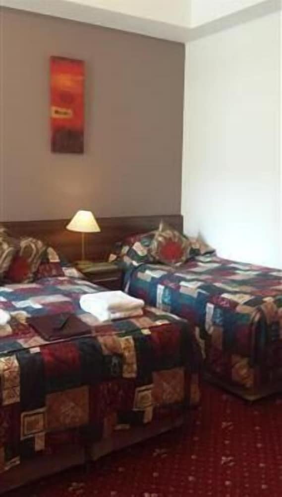 Standard Twin Room photo 2